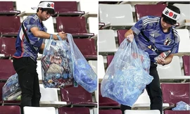 Cổ động viên Nhật Bản ở lại dọn rác sau chiến thắng lịch sử trước Đức 