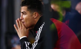 HLV MU sẽ mạnh tay với Ronaldo vì nằng nặc đòi ra đi? 
