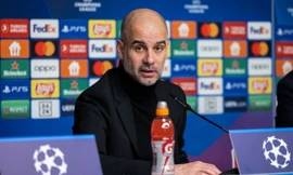 HLV Guardiola phát biểu 'ngạo mạn' sau quyết định tranh cãi trong trận hòa của Man City 