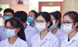 Những trường đại học nào tuyển sinh ngành Y không có môn Sinh?