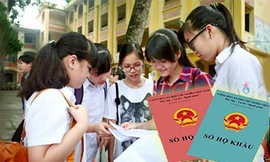 Yêu cầu nộp sổ hộ khẩu giấy ở các cơ sở giáo dục: Bộ GD&ĐT nói gì?