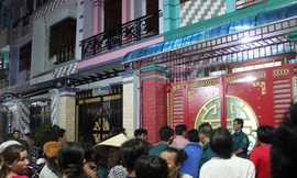 Cụ ông bị đâm chết bí ẩn trong căn nhà khóa trái