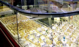 Vờ mua vàng rồi cướp 2 chiếc nhẫn trị giá hơn 100 triệu