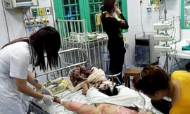 Cháu Ngọc đang được cấp cứu