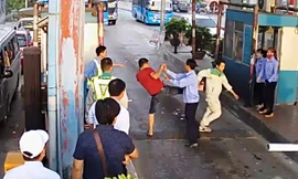 Một số tài xế đánh nhân viên Trạm thu phí BOT Tân Đệ.