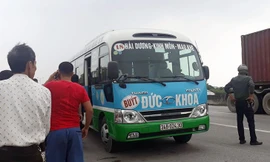 Tài xế tử vong trong cabin xe buýt ở Hải Dương