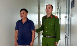 Khởi tố giám đốc lập gần 200 hợp đồng khống để trốn thuế