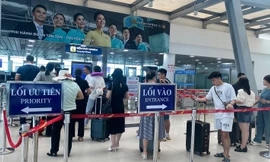 Chuyến bay cuối cùng rời Cát Bi trước khi siêu bão YAGI ập đến