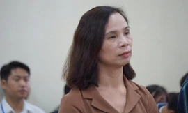 Bị cáo Triệu Thị Chính, người được vợ Chủ tịch tỉnh nhờ giúp cho cháu.