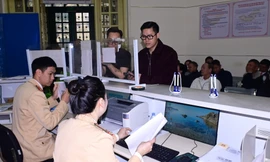 CSGT Hải Phòng tiếp nhận hồ sơ đăng ký cấp đổi GPLX.