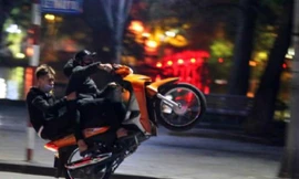 Hai ngày nghỉ lễ, cảnh sát bắt giữ hàng loạt băng 'quái xế' 