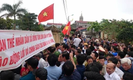 Công an Hà Nội kêu gọi đầu thú vụ bắt người, phá tài sản ở thôn Hoành