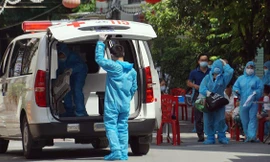 Ba bố con và 1 công nhân ở Hải Dương mắc COVID-19