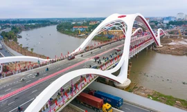Phó Thủ tướng Lê Văn Thành cắt băng khánh thành cây cầu đẹp nhất Hải Phòng