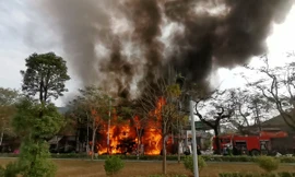 Mâu thuẫn tình cảm, nam thanh niên 'đốt' nhà người yêu sáng mồng 1 Tết