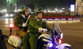 Cảnh sát trắng đêm giữ an ninh khu vực diễn ra hội nghị Mỹ - Triều