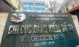 Khởi tố 3 kiểm định viên Chi cục Đăng kiểm số 10 về tội 'Nhận hối lộ' 