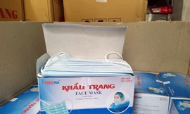 Cận cảnh kho tập kết khẩu trang trong biệt thự chuẩn bị xuất sang Trung Quốc