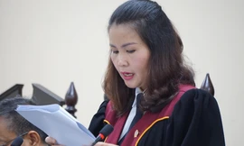 Chủ toạ phiên toà kiến nghị