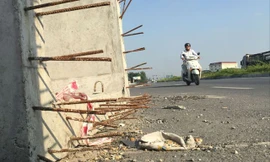 Bẫy “chông sắt” trên cầu vượt nghìn tỷ ở Hà Nội