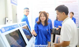 Đoàn viên thanh niên Hải Phòng hỗ trợ công tác vận hành chính quyền 2 cấp.