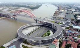 Cầu Hoàng Văn Thụ nối TP Hải Phòng với Khu đô thị Bắc Sông Cấm.