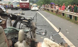 Ôtô 4 chỗ đối đầu xe tải trên cao tốc Hòa Bình, tài xế tử vong