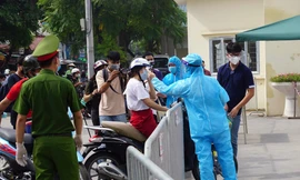 Công an siết chặt an ninh tại Bệnh viện E sau ca mắc COVID-19
