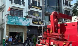 Hải Phòng: Cứu bốn người kẹt thang máy tại cửa hàng spa do mất điện 