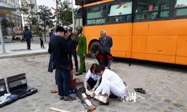 Cắt thùng phuy chứa xăng, thợ hàn bị hất văng vài mét