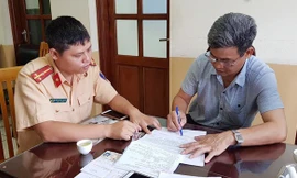 Tài xế Lê Đức Khổng được xác định là người điều khiển chiếc Mercedes BKS 29A-77.777 di chuyển ngược chiều trong hầm Kịm Liên