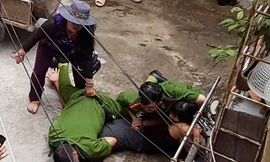 Ba mẹ con vướng vòng lao lý vì ‘bảo vệ đồng hồ nước’