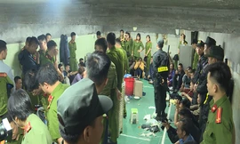 Cận cảnh sới bạc dưới hầm ngầm ở Vĩnh Phúc bị cảnh sát triệt phá