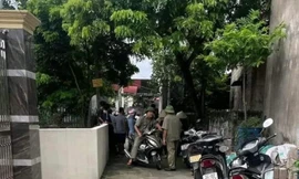 Thợ lái máy xúc mang dao chém 3 người thương vong 
