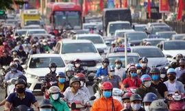 Cửa ngõ Thủ đô kẹt cứng trước kỳ nghỉ lễ 30/4