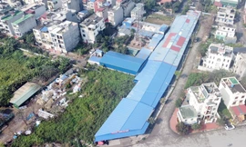 Bãi đỗ xe không phép 'mọc' trong khu đô thị ở trung tâm Hải Phòng