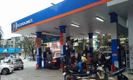 Tài xế quay clip tố cây xăng ở Hà Nội đổ sai gần 10 lít