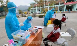 1 trẻ mầm non mắc COVID-19, cách ly 75 bạn và phụ huynh tại thị xã Kinh Môn