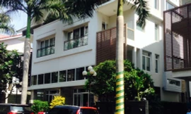 Hà Nội: Dùng hung khí cướp táo tợn trong khu đô thị Ciputra