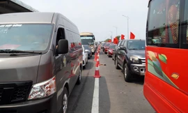 Hạn chế ô tô ra đảo Cát Bà theo giờ dịp nghỉ lễ 30/4