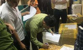 Kiểm tra hàng vạn bao thuốc lá không rõ nguồn gốc tại Hà Nội