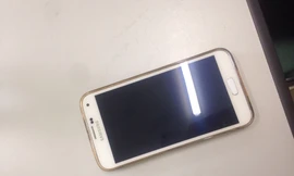 Cảnh sát rút súng truy đuổi kẻ cướp điện thoại trên quốc lộ