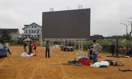 Nhiều nơi ở Hà Tĩnh lắp màn hình 'khủng' xem chung kết AFF Cup