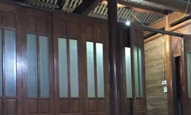 Người đàn ông tử vong trong tư thế treo cổ sau vườn nhà