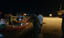 Lực lượng chức năng tổ chức khám nghiệm tử thi và tìm tung tích nạn nhân