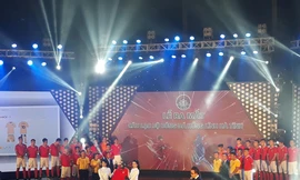 Ra mắt CLB bóng đá Hồng Lĩnh Hà Tĩnh