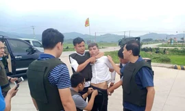 Một đối tượng đã ra đầu thú.