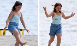 Cô út nhà Beckham bụ bẫm, đá bóng cùng các anh bên bờ biển