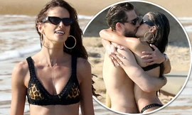 Siêu mẫu nội y Izabel Goulart đắm đuối hôn tình trẻ trên biển