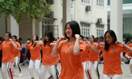 Ngày hội Flashmob náo nhiệt đa sắc màu của học sinh Chuyên Sư phạm
